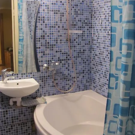 Economy Baltics - Liivamaee * Tallinn