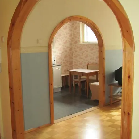 Economy Baltics - Liivamaee *